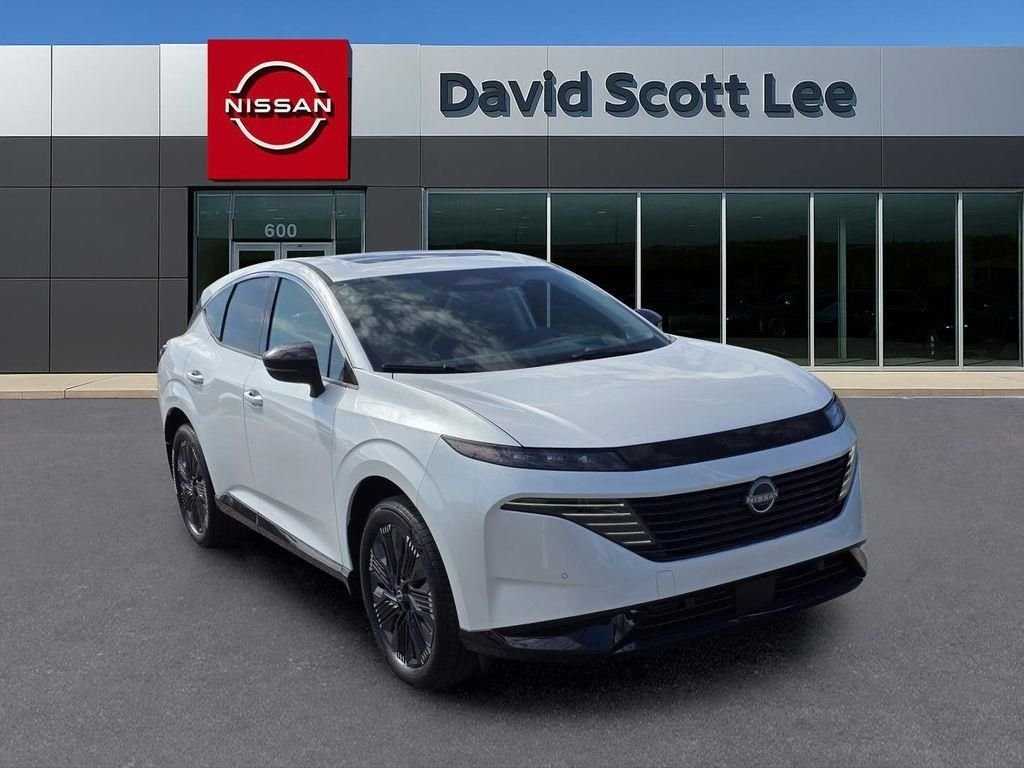 New 2026 Everest White Pearl TriCoat Nissan Platinum image 3