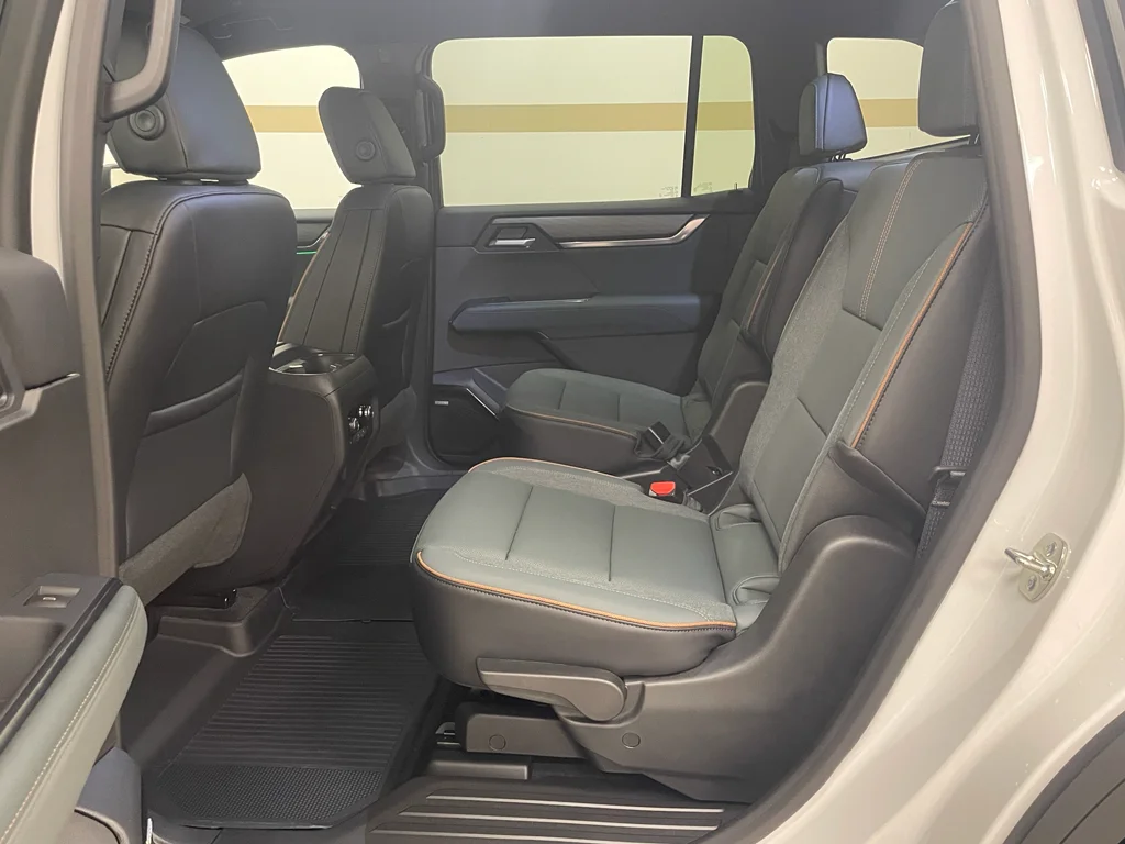 2026 GMC Acadia AT4 - Photo 12