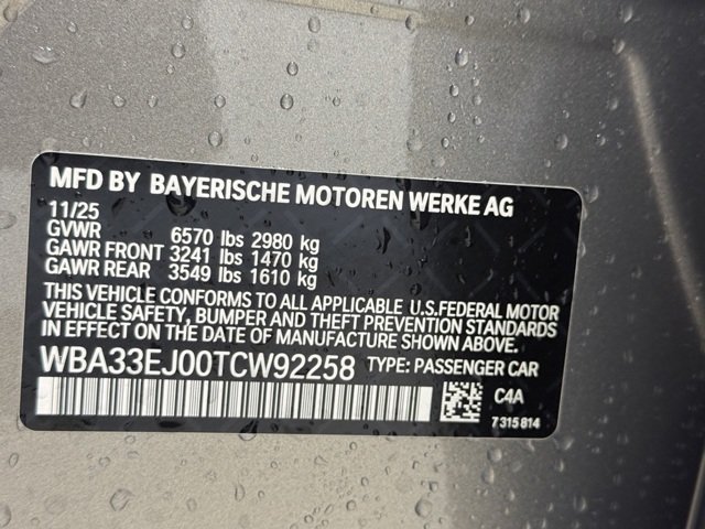 New 2026 Oxide Grey Metallic BMW 760i xDrive image 32