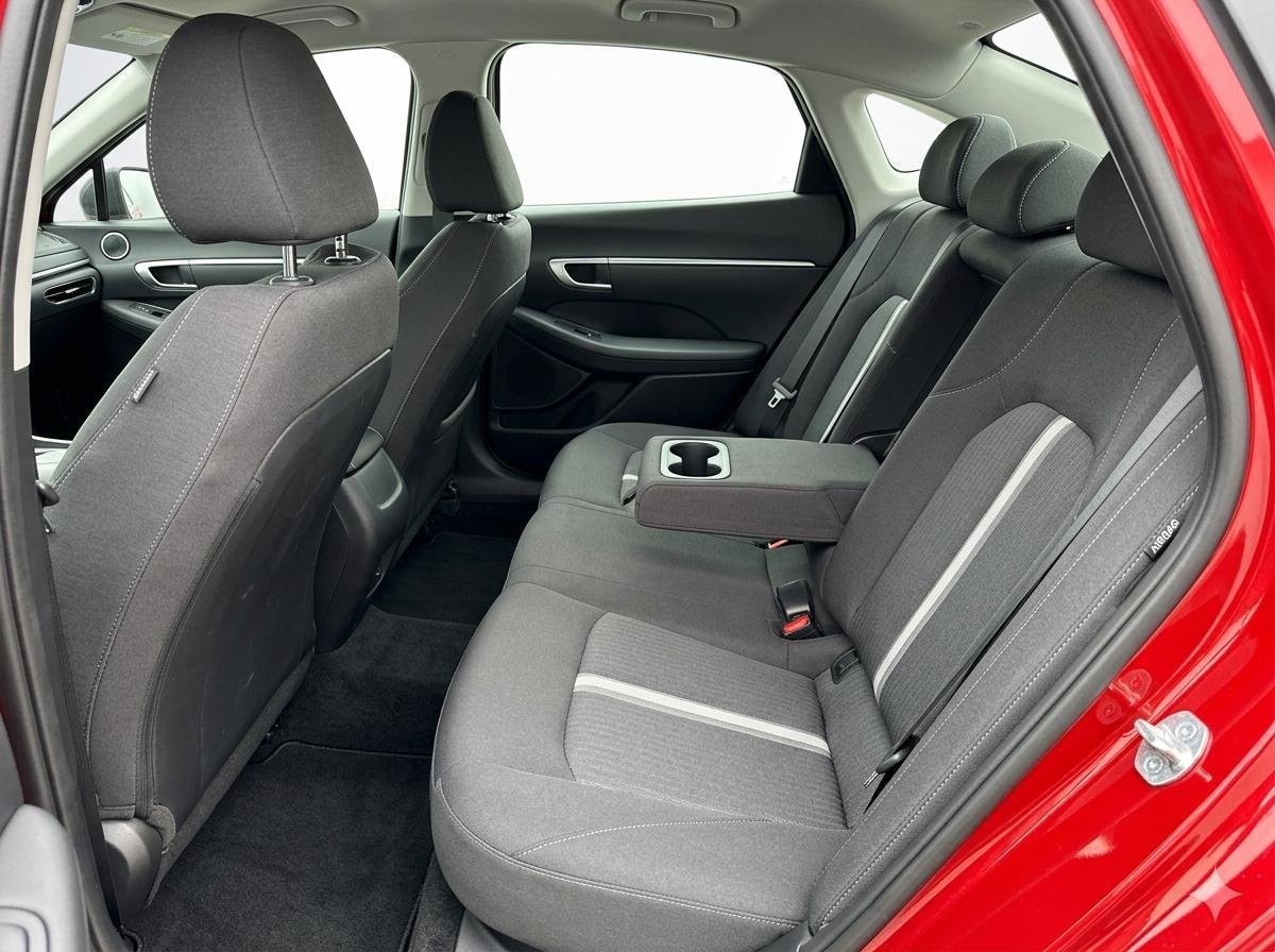 Used 2024 Ultimate red Hyundai SEL image 11