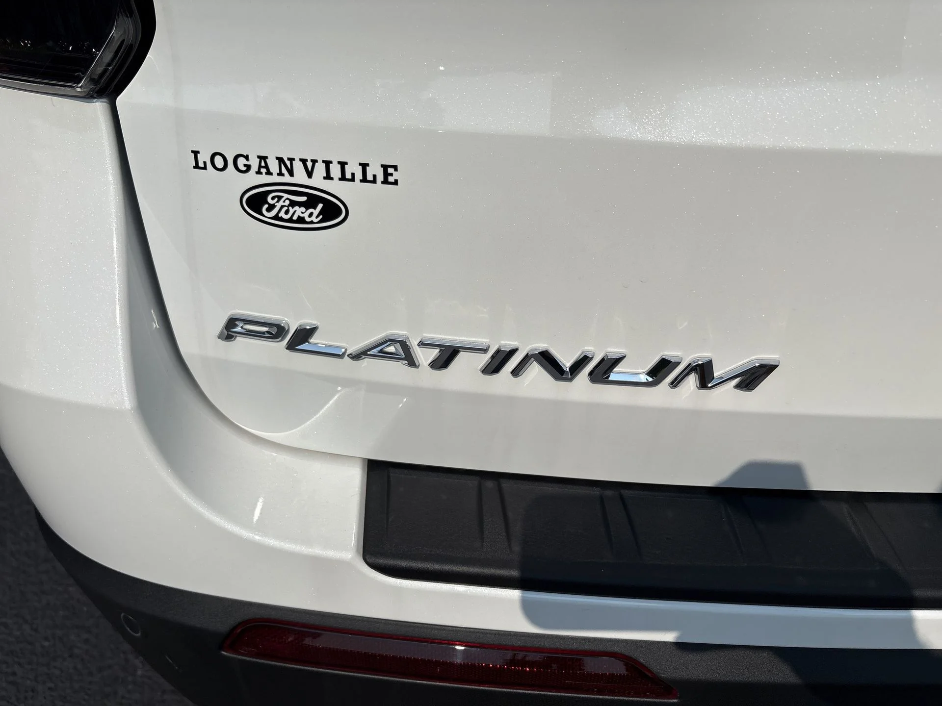 New 2026 Star White Metallic Tri-Coat Ford Platinum™ image 29