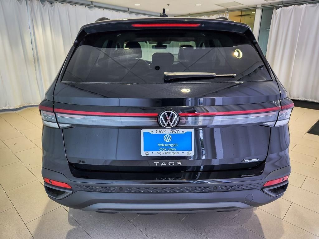 New 2026 Deep Black Pearl Volkswagen 1.5T SE Black image 4