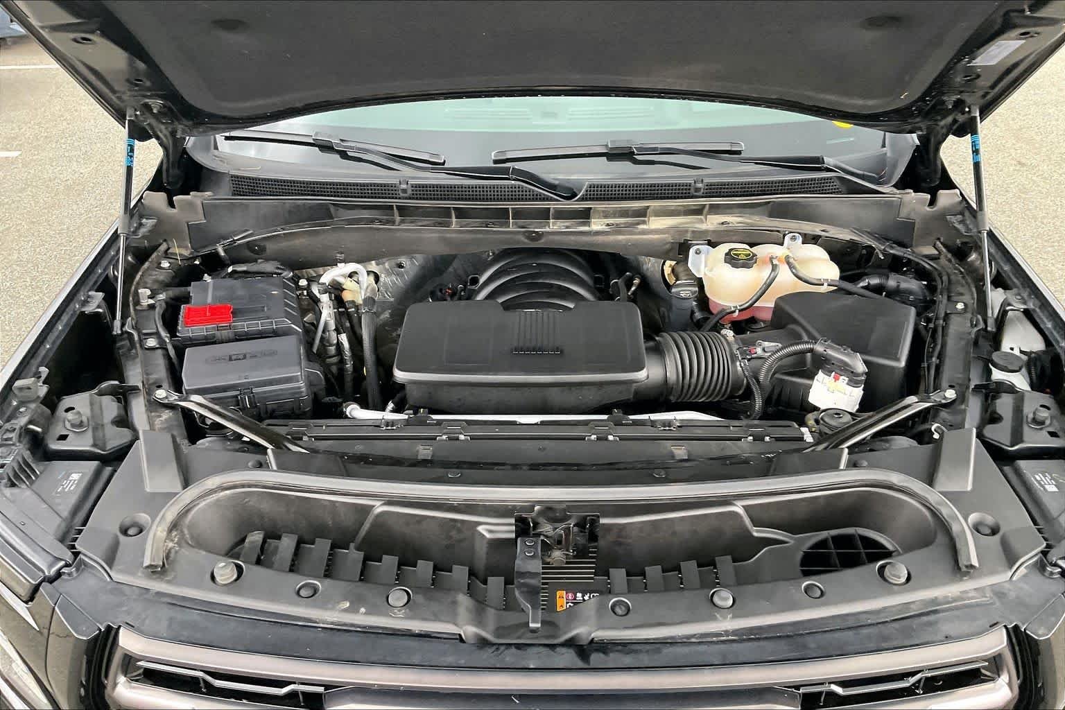 Used 2025 Onyx Black GMC AT4 Ultimate image 29