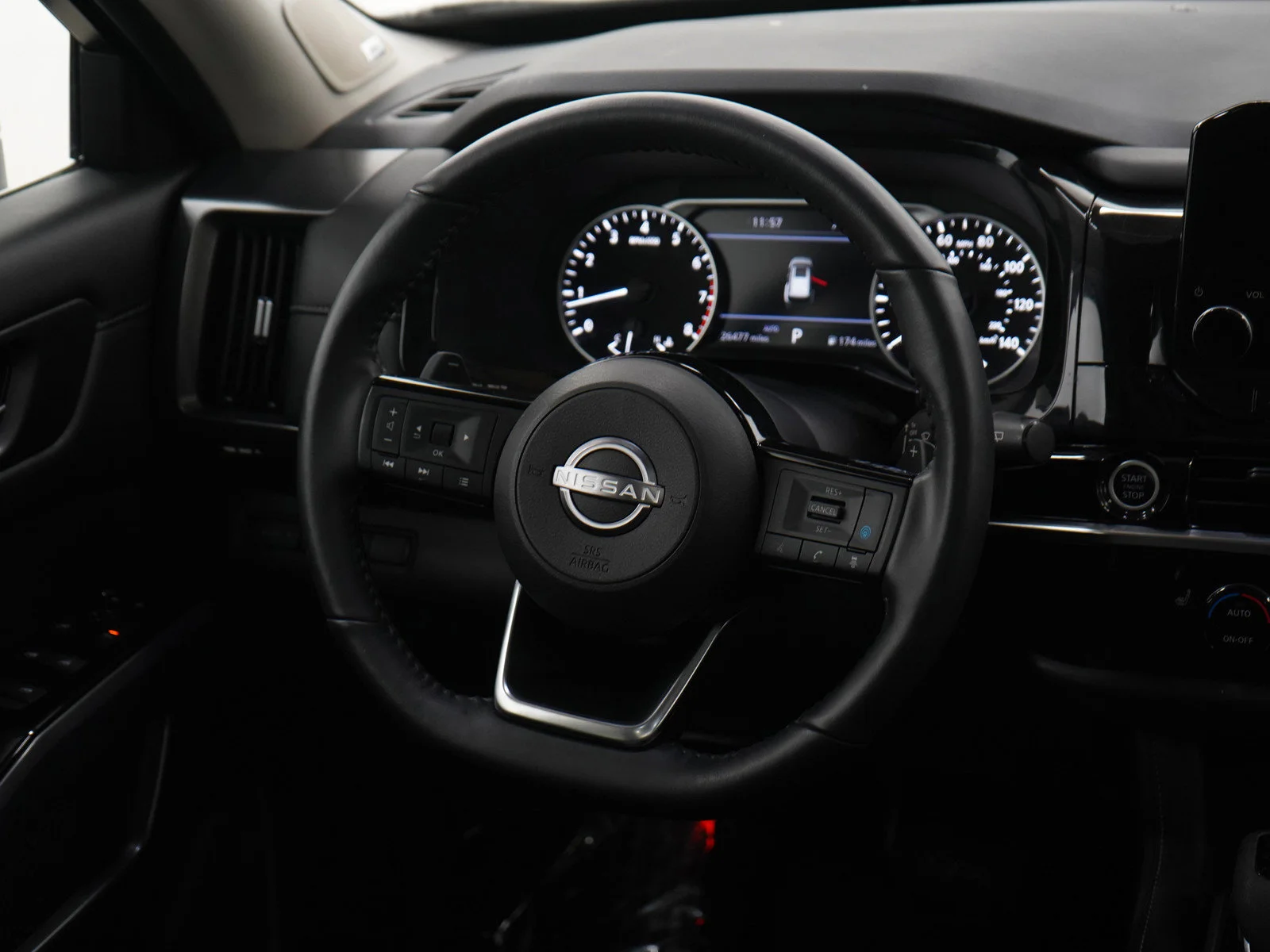 Used 2023 Pearl White Tricoat Nissan SL image 15