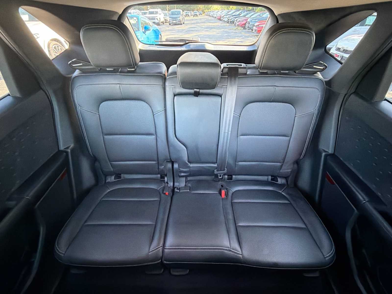 Used 2020 Blue Metallic Ford SEL image 13