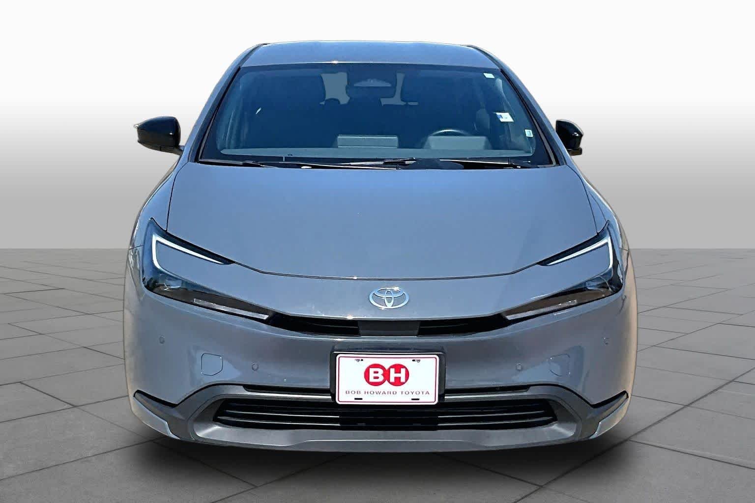 Certified Used 2025 Guardian Gray Toyota LE image 4