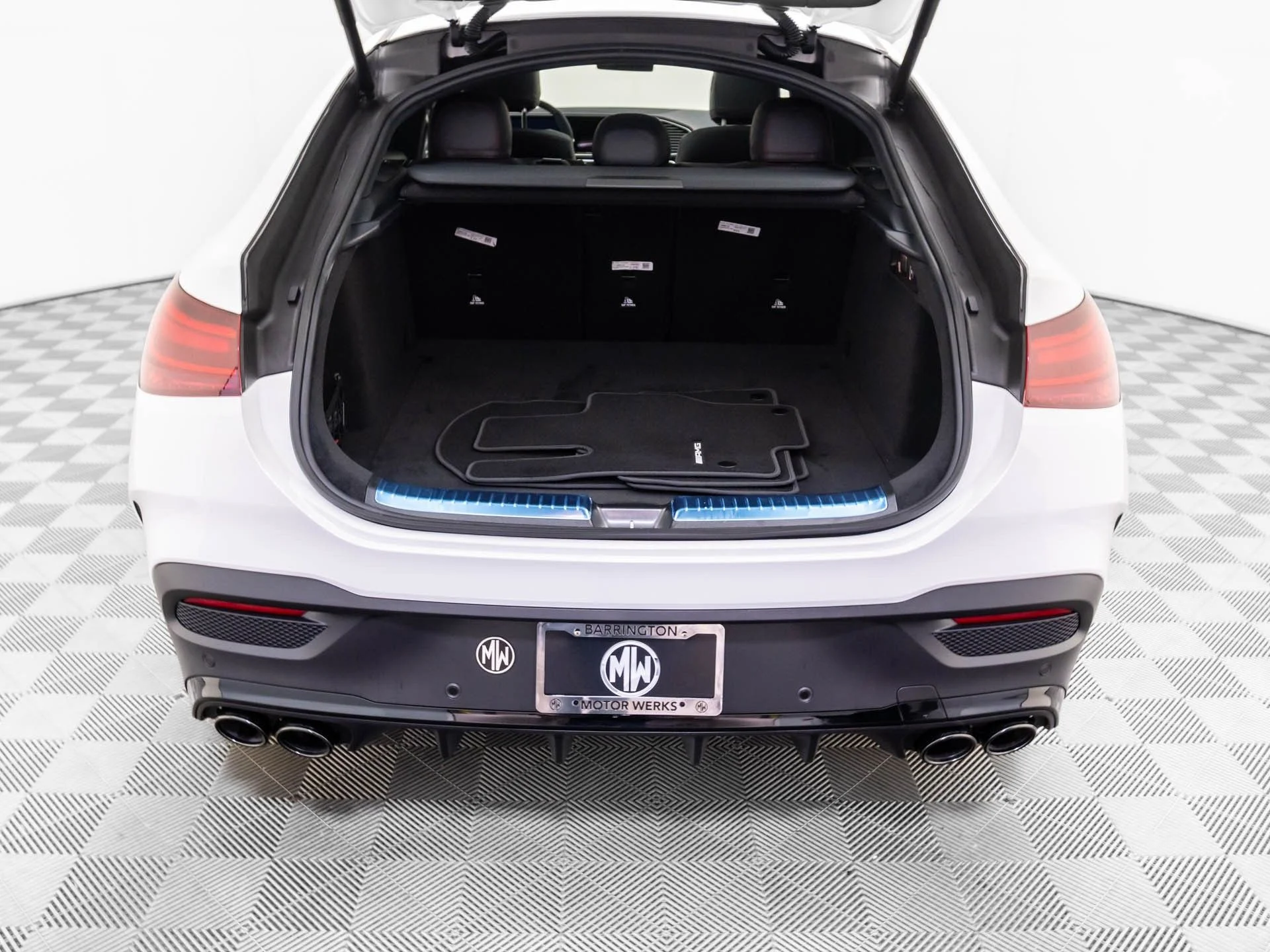 New 2026 White Mercedes-Benz GLE 53 AMG® image 32