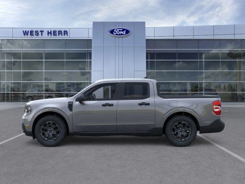 New 2026 Carbonized Gray Metallic Ford XLT image 3