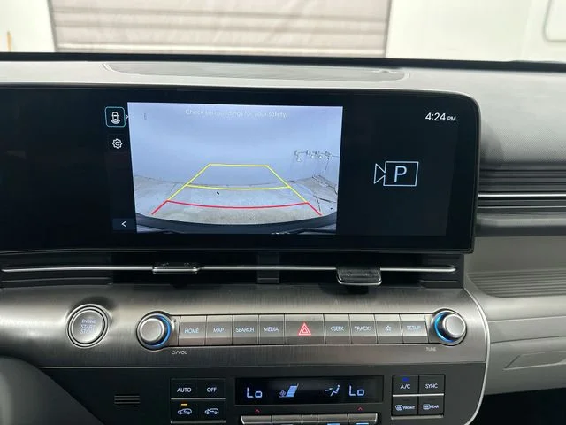 Used 2025 Gray Hyundai SEL image 23
