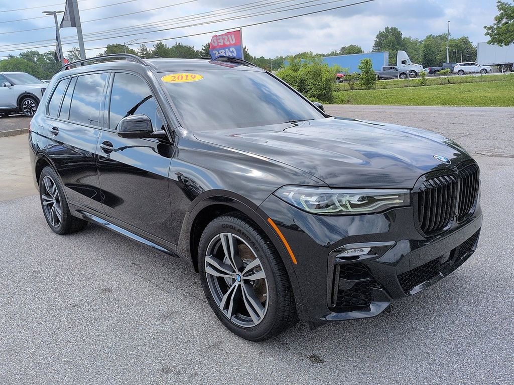 2019 BMW X7 xDrive50i's photo
