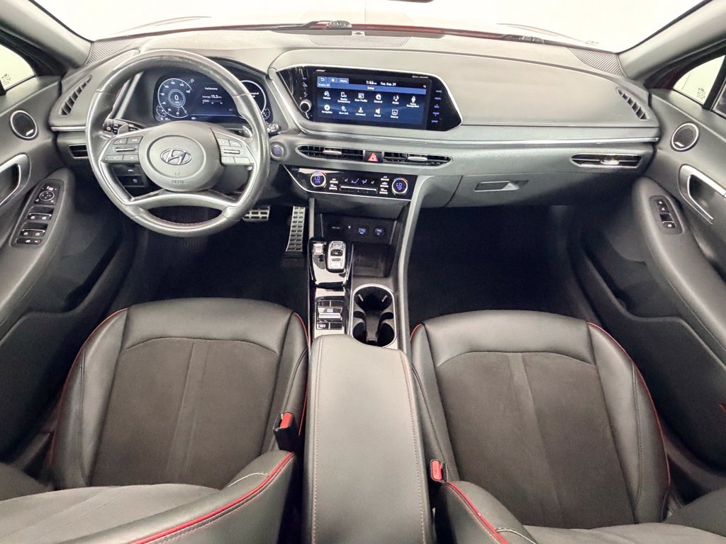 Used 2020 Red Hyundai SEL Plus image 16