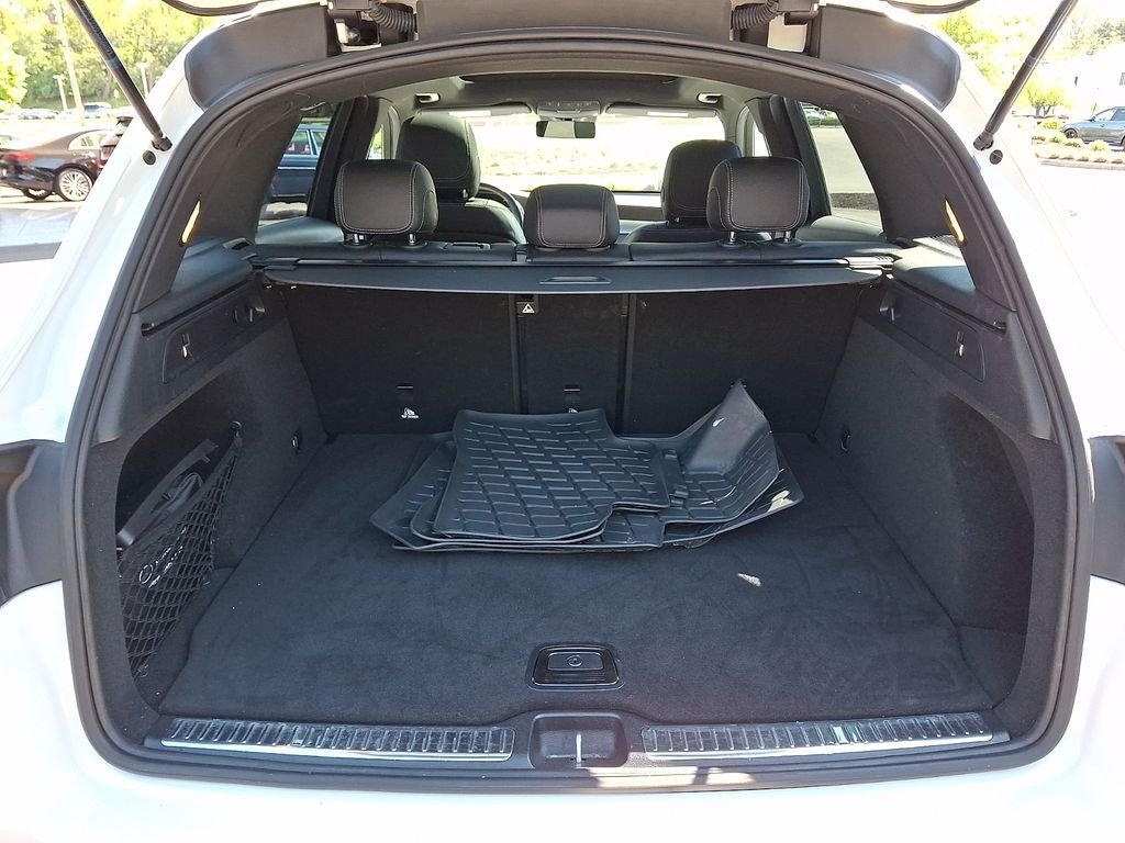 Certified Used 2022 White Mercedes-Benz GLC 300 image 29