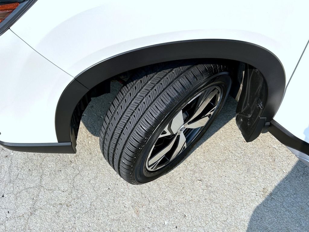 2021 Subaru Forester Touring - Photo 24