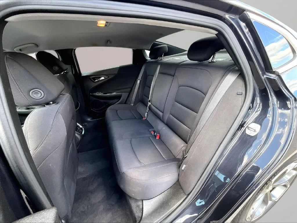 Used 2023 Gray Chevrolet LT image 27