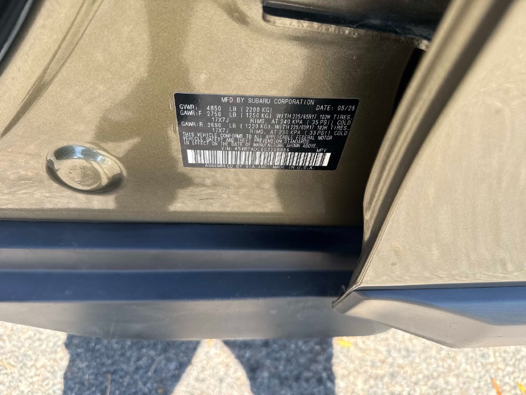 Used 2025 Green Subaru Premium image 20