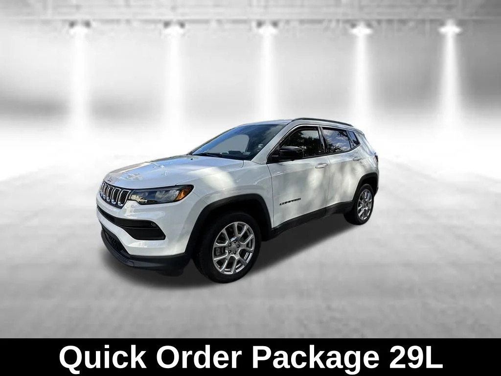 Certified Used 2024 White Jeep Latitude Lux image 3