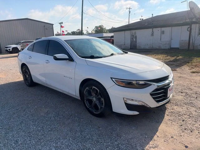 Used 2020 Chevrolet Malibu 1LT with VIN 1G1ZD5ST1LF079673 for sale in Alexandria, LA
