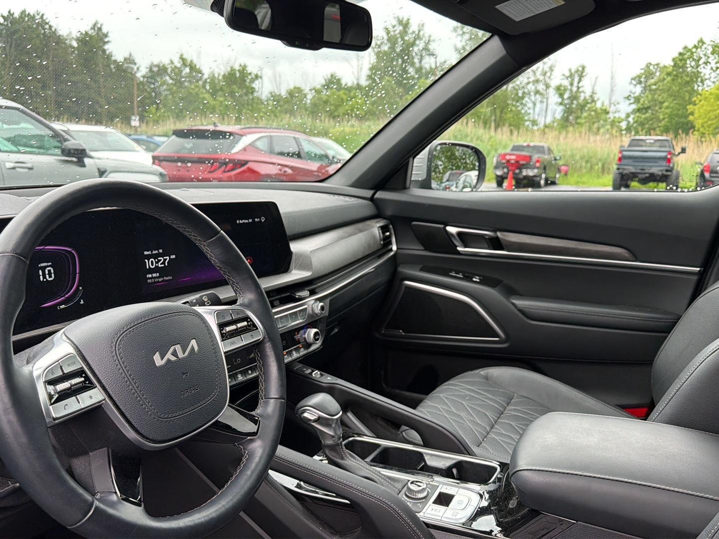 Used 2025 Wolf Gray Kia EX X-Pro image 7