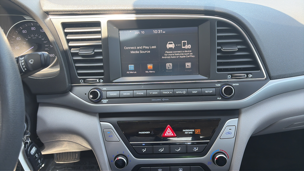 Used 2018 Silver Hyundai SEL image 13