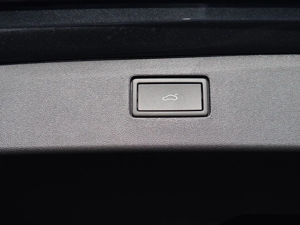 New 2026 Gray Volkswagen 2.0T SE R-Line Black image 17
