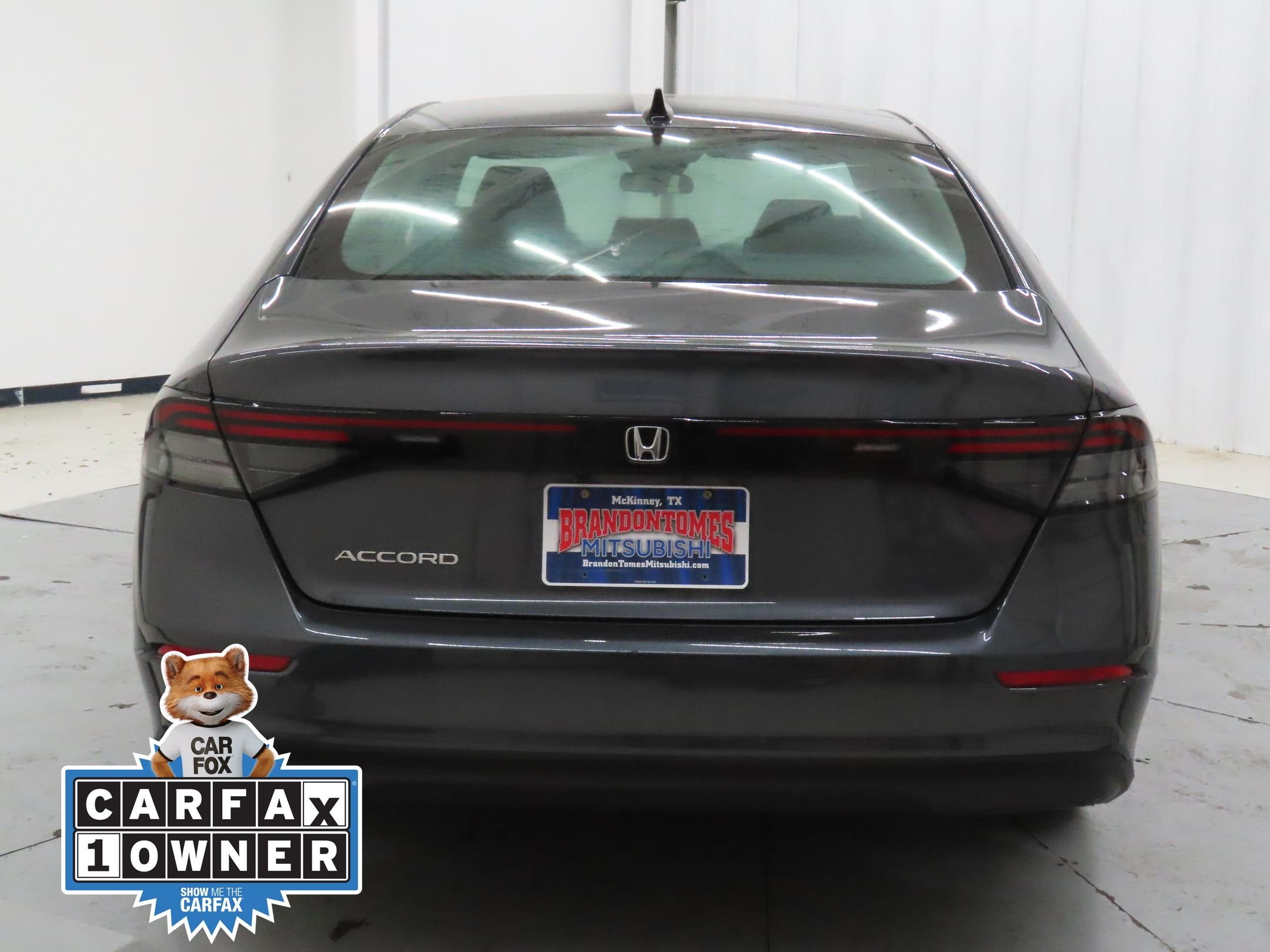 Used 2025  Honda SE image 4