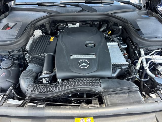 Used 2019  Mercedes-Benz GLC 300 image 33
