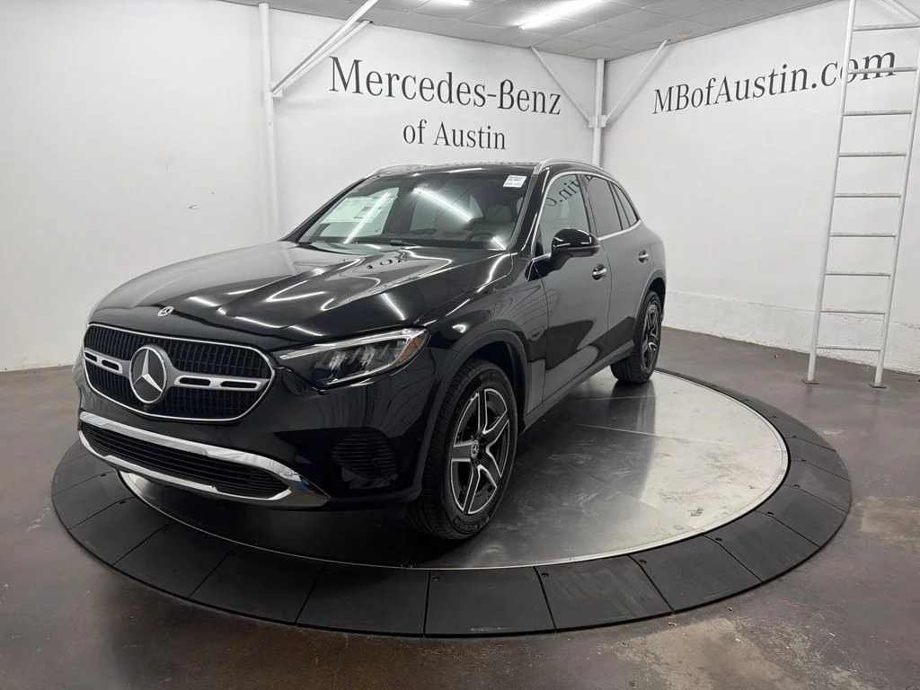 New 2027 Black Mercedes-Benz GLC 300 image 3