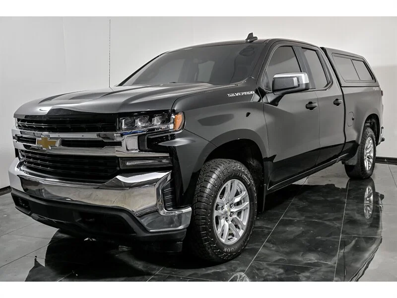 Used 2019 Black Chevrolet LT image 5