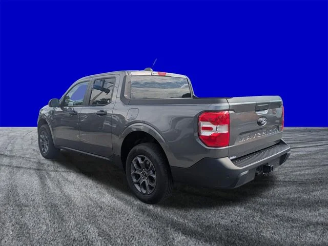 New 2026 Carbonized Gray Metallic Ford XLT image 6