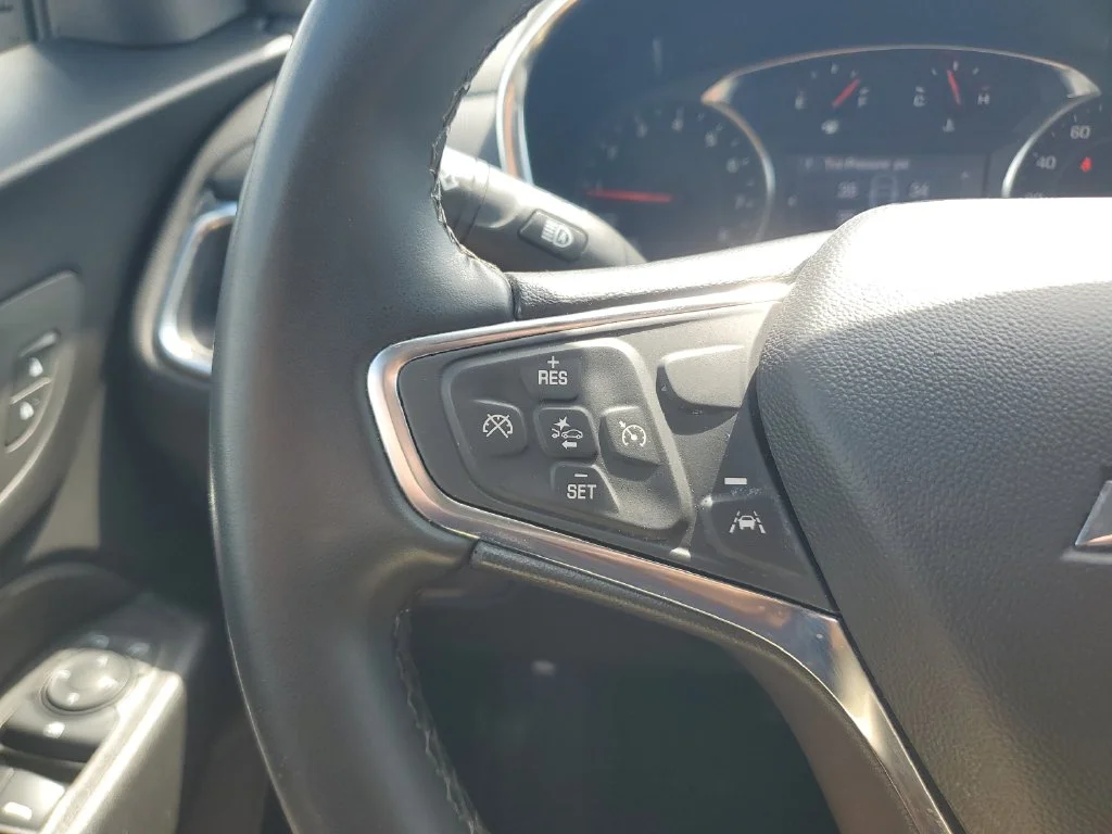 Used 2024 White Chevrolet LT image 19