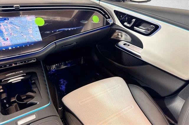 New 2026 MANUFAKTUR Moonlight White Magno Mercedes-Benz AMG® E 53 E image 50