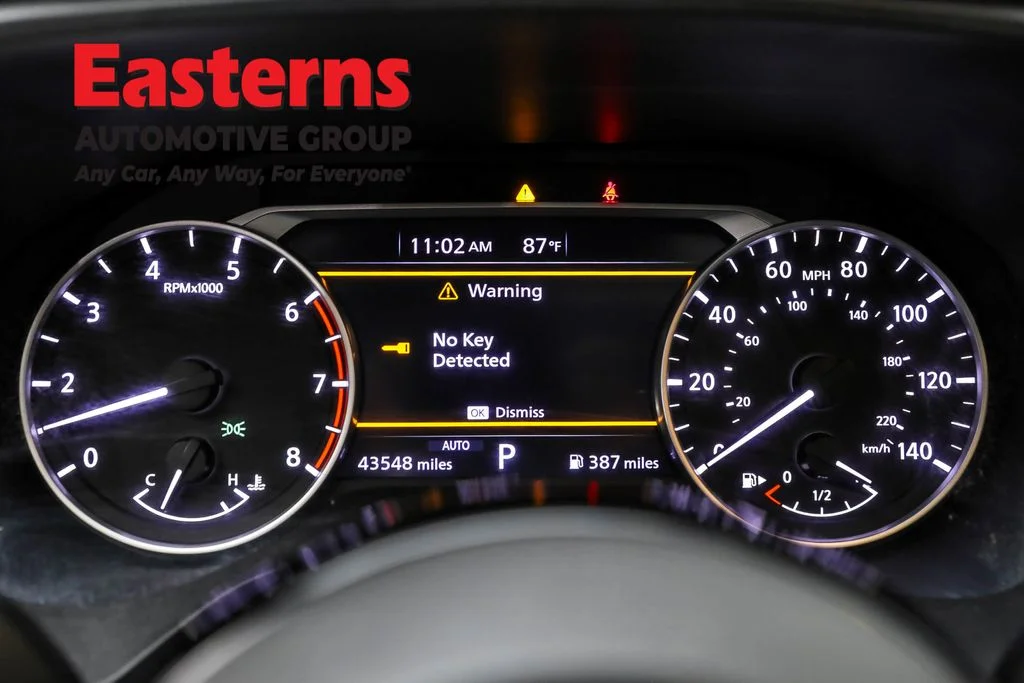 Used 2022 Gray Nissan SV image 18