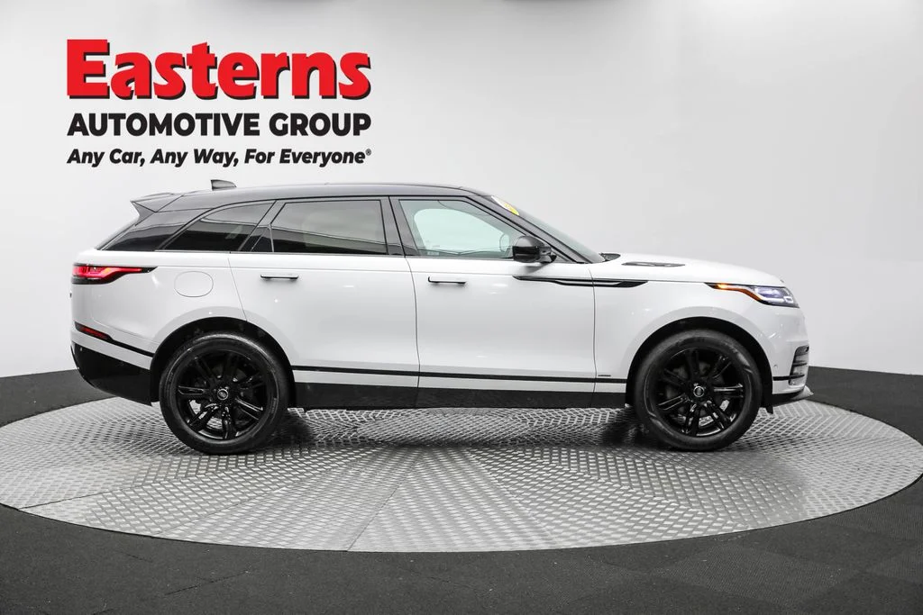 Used 2021 White Land Rover P250 R-Dynamic S image 4