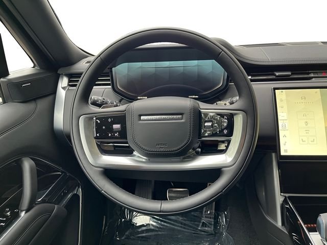 New 2026 Eiger Grey Land Rover SE image 13