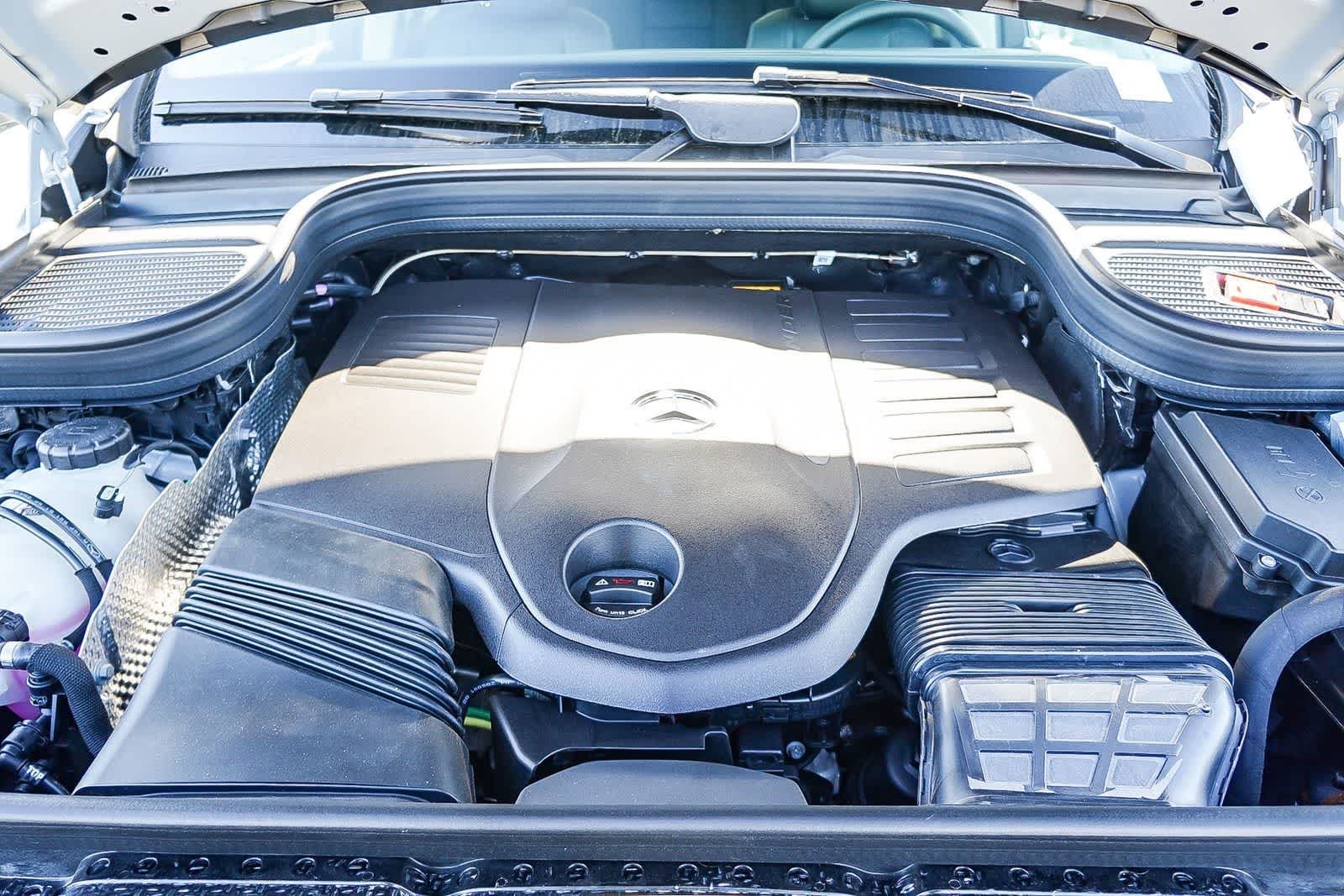 New 2026 MANUFAKTUR Alpine Grey Mercedes-Benz GLE 450 image 12