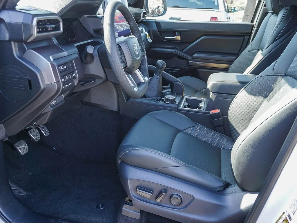 2026 Toyota Tacoma TRD Sport - Photo 17