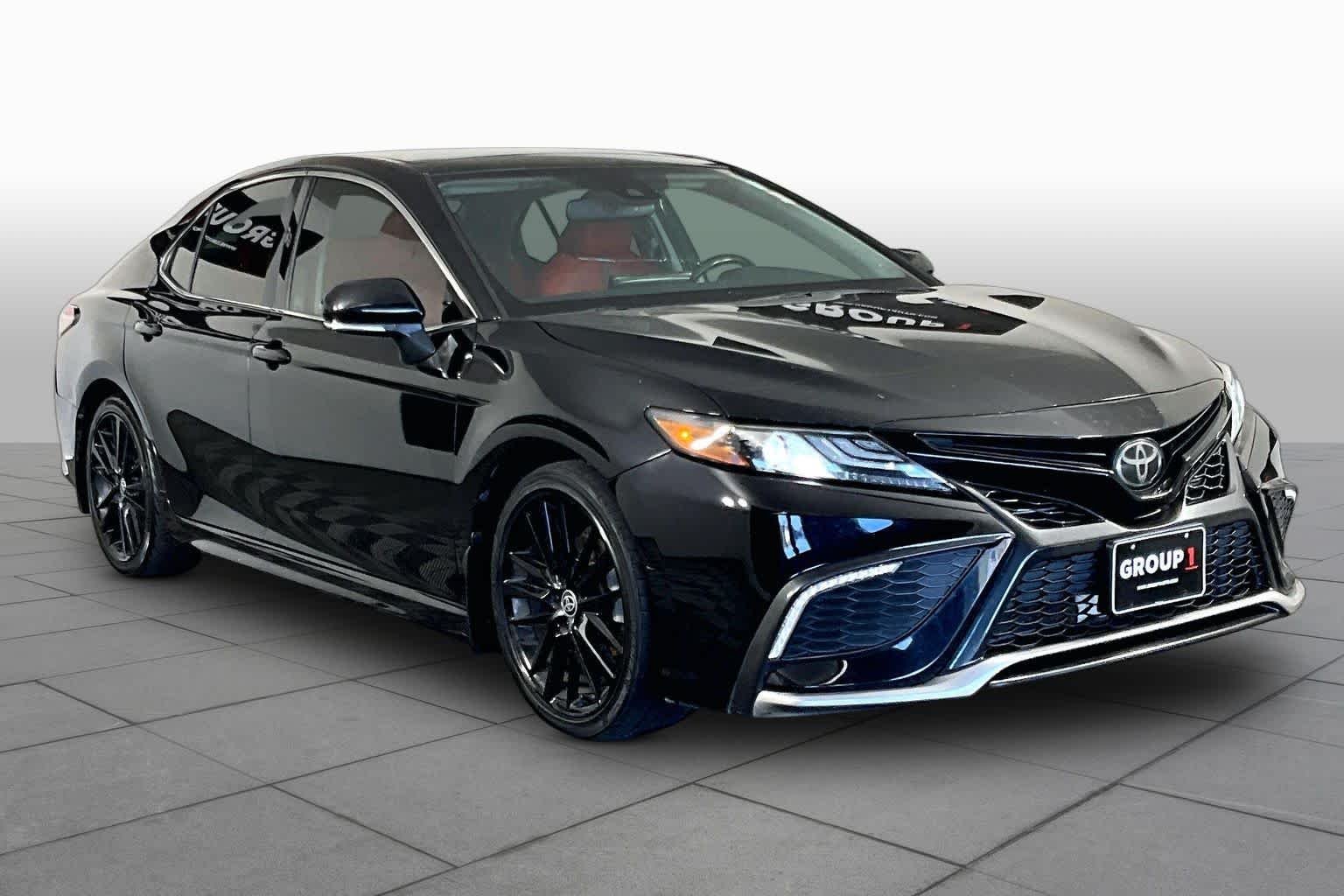 Used 2022 Midnight Black Metallic Toyota XSE image 3