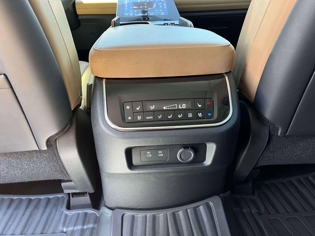 Used 2025 Black INFINITI SENSORY AWD image 14
