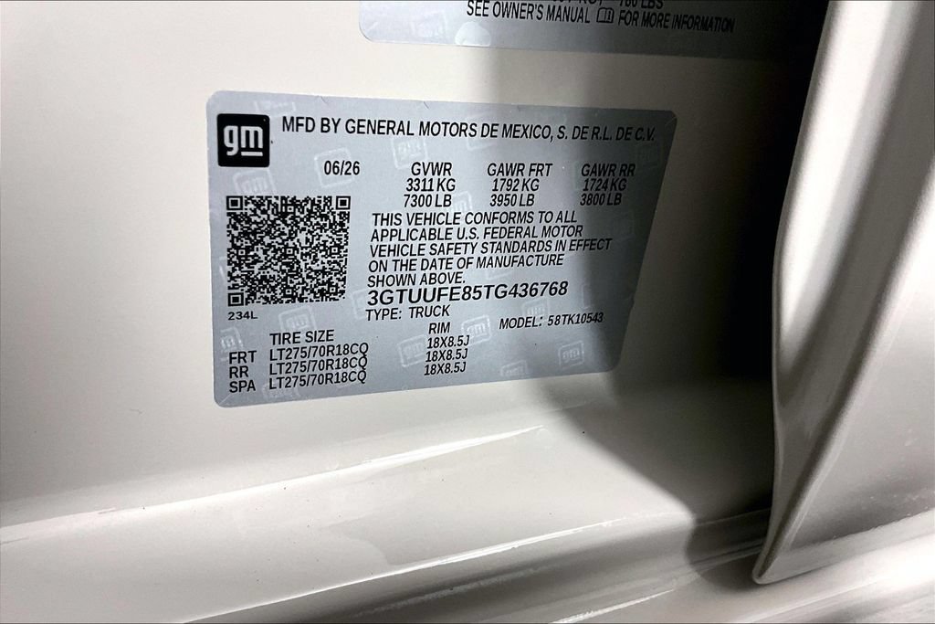 2026 GMC Sierra 1500 AT4X - Photo 9