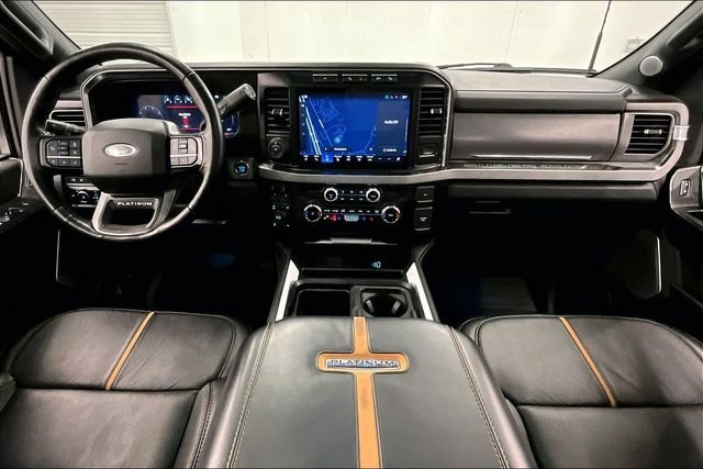 2024 Ford F-350 Super Duty Platinum - Photo 17