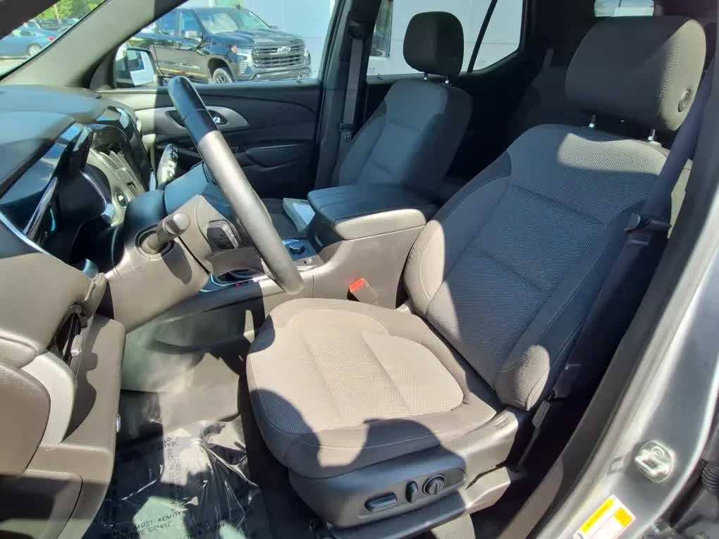 Used 2023 Sterling Gray Metallic Chevrolet LT Cloth image 12