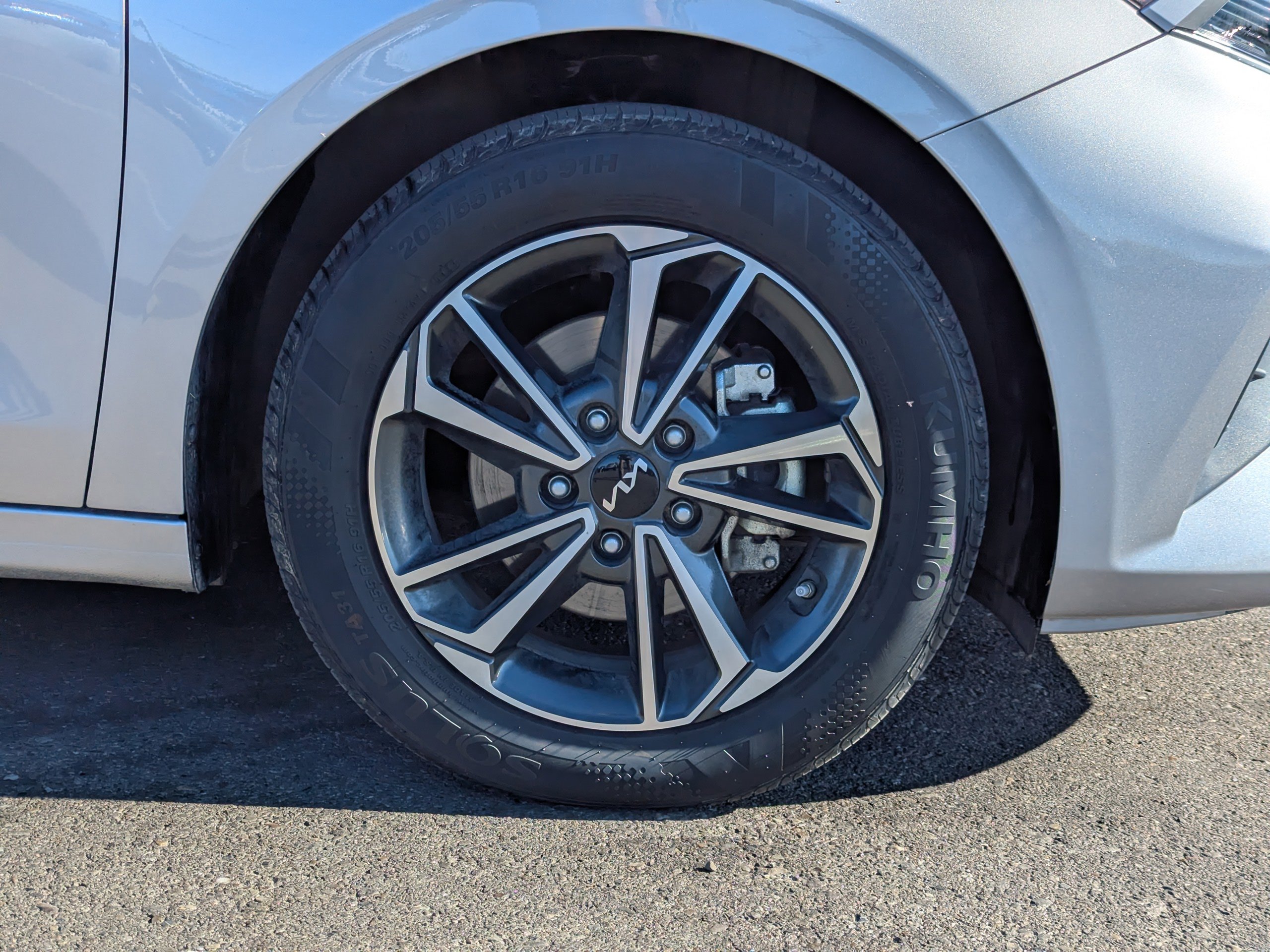 2023 Kia Forte LXS - Photo 44