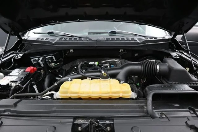 Used 2019 Gray Ford XL image 28