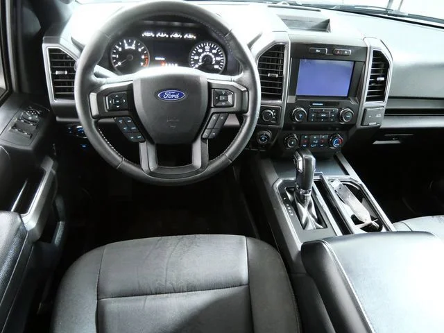 Used 2019 Red Ford XLT image 4