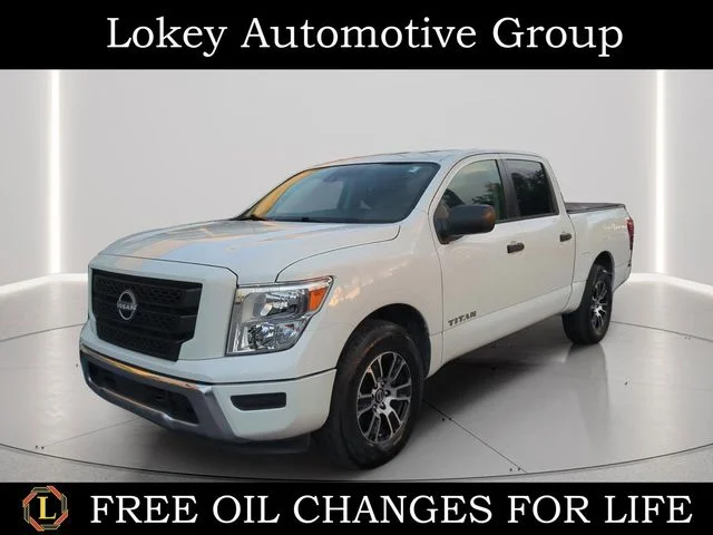 2023 Nissan Titan SV