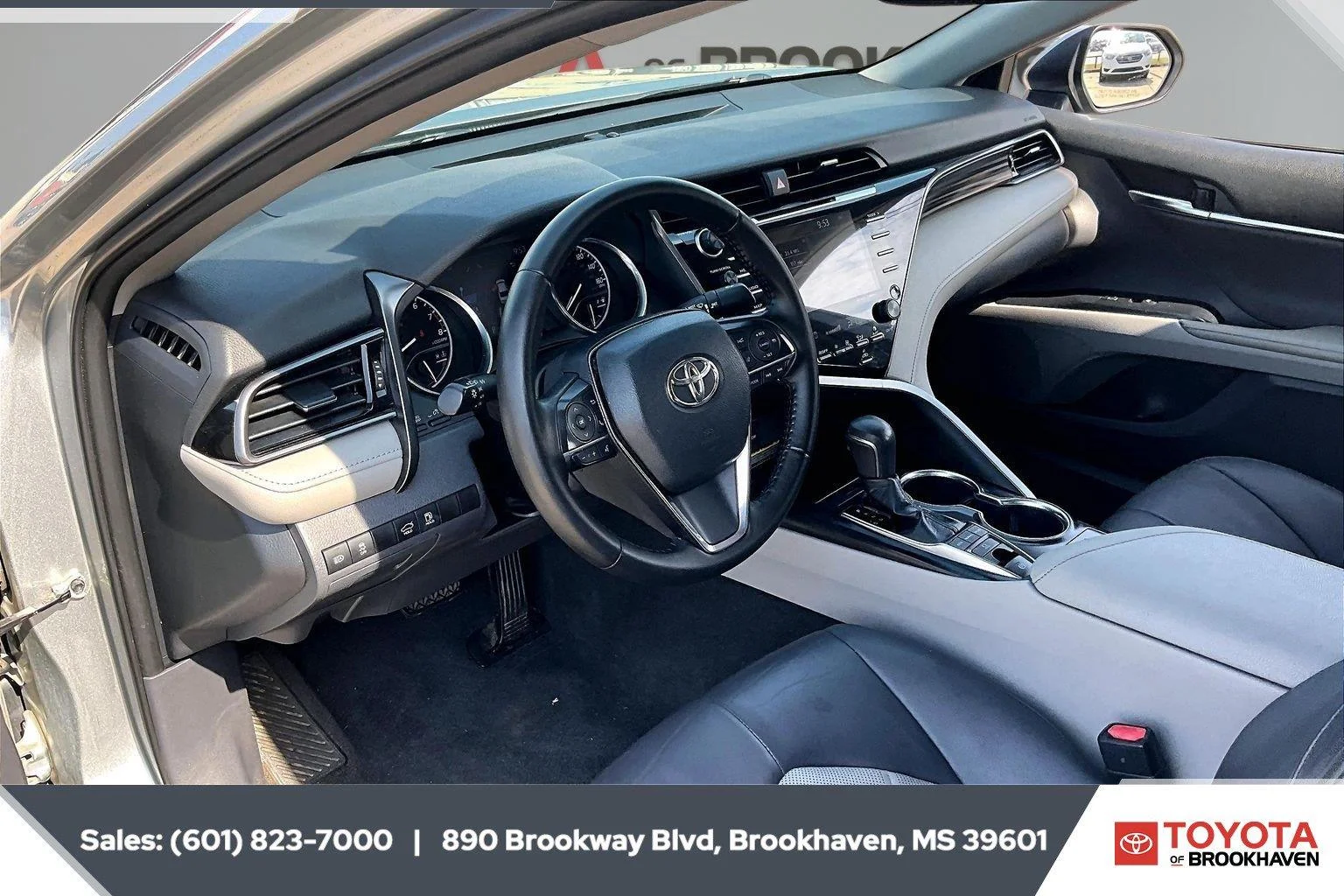 Used 2019 Celestial Silver Metallic Toyota XLE image 12