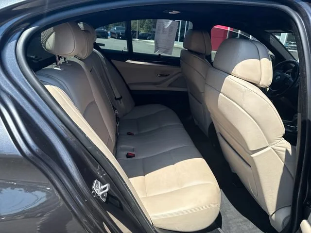 Used 2011 Dark Graphite BMW 550i image 10