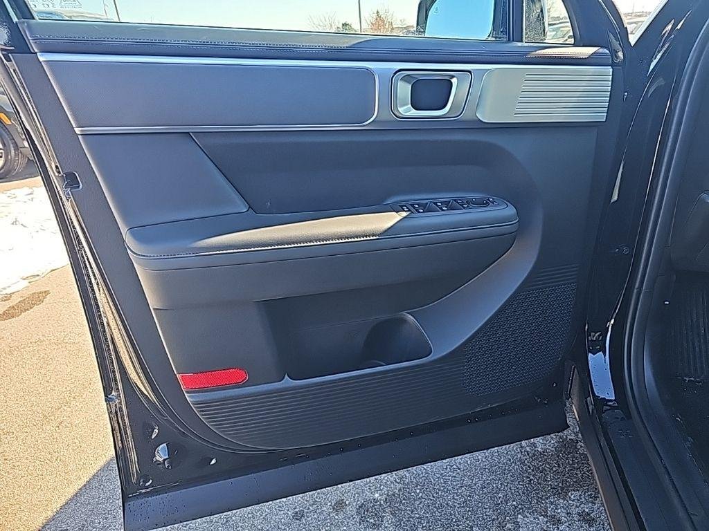 New 2026 Black Hyundai SEL image 9