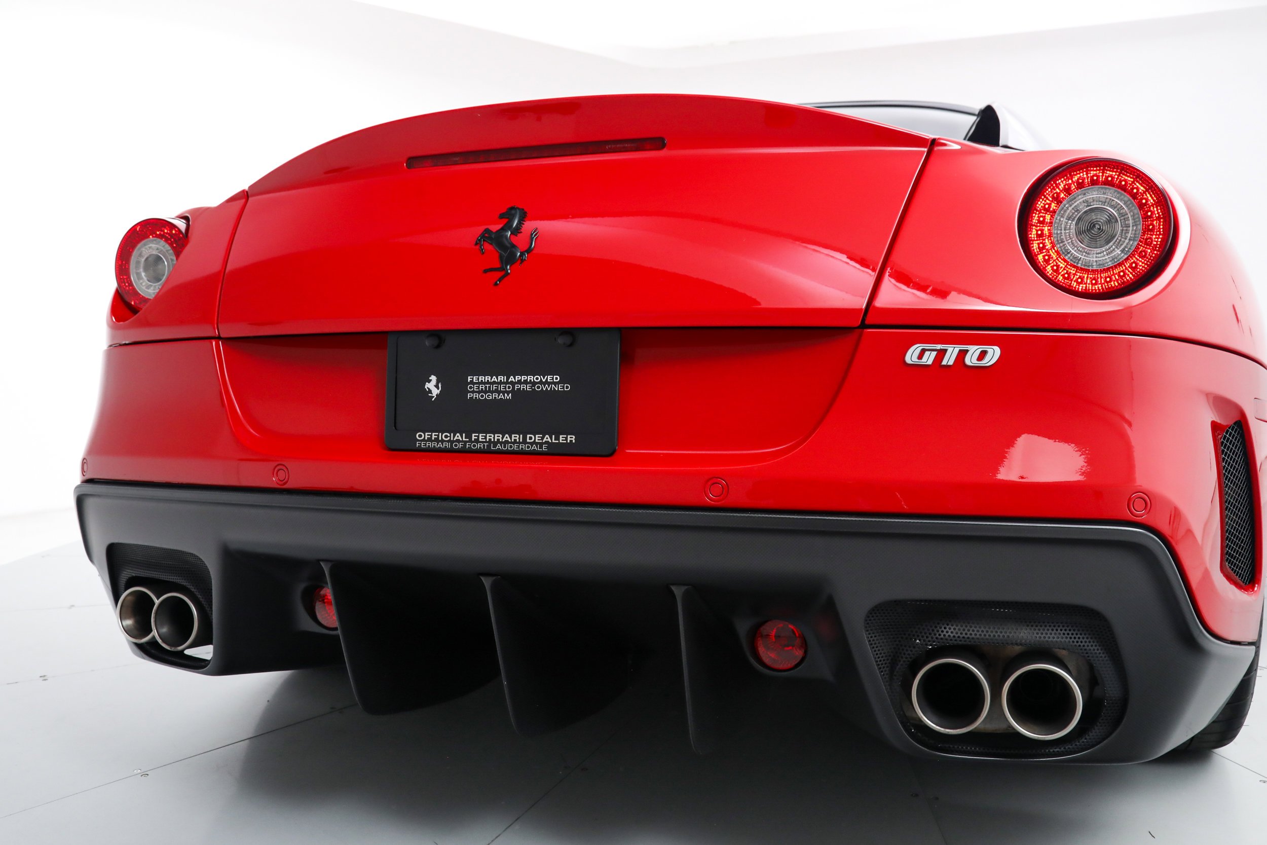 Used 2011 Red Ferrari  image 18