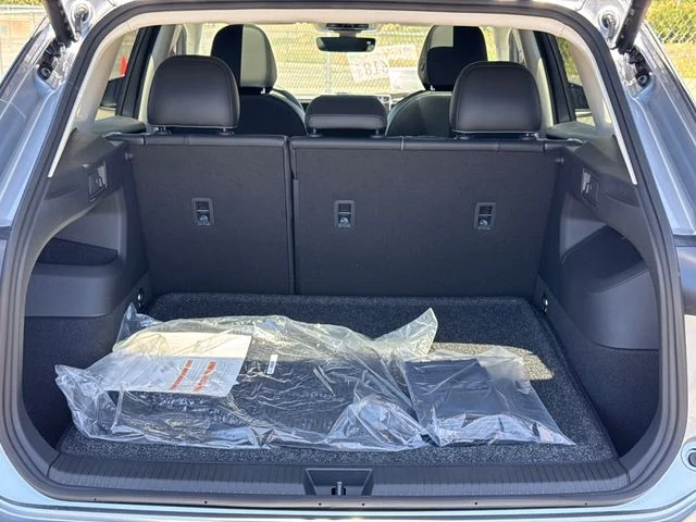 New 2026 Pyrite Silver Metallic Volkswagen 2.0T SE image 13